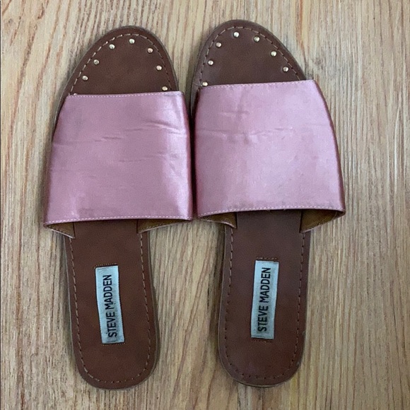 Steve Madden Shoes - cute metallic pink slides